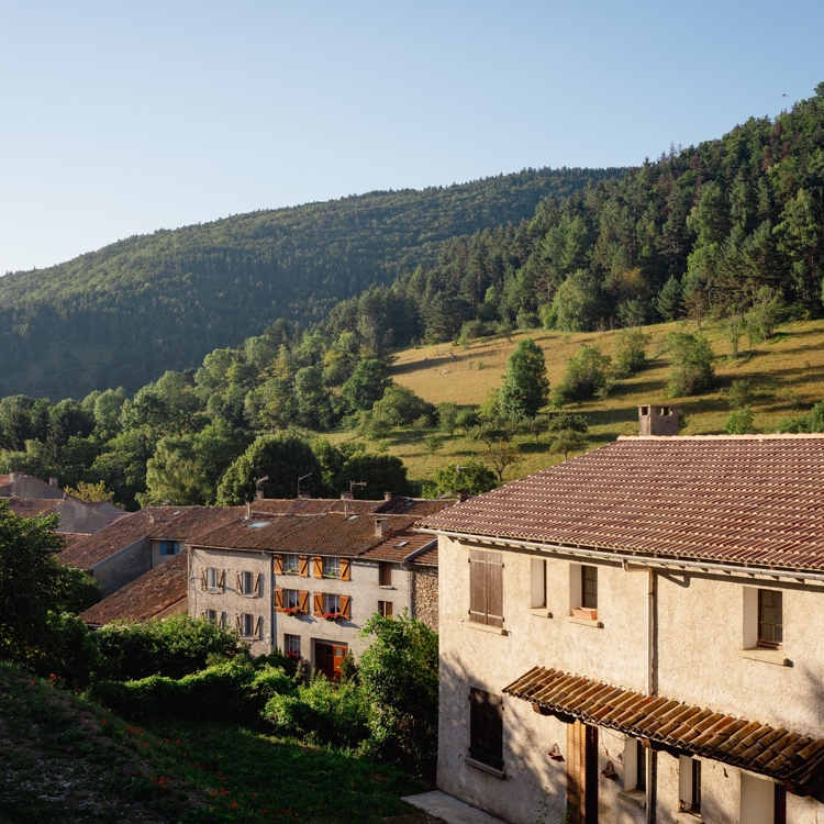 Shutterstock 2506636643